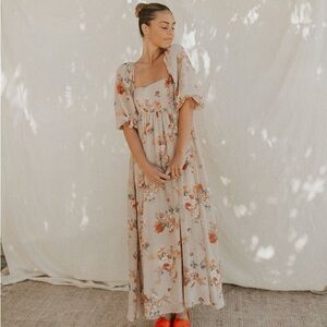 STORIA Dreamy Floral Maxi Dress